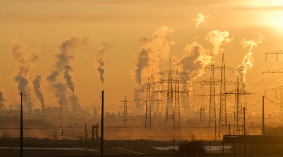 Jak walczyć ze smogiem i zmniejszyć zapotrzebowanie energetyczne polskich budynków?