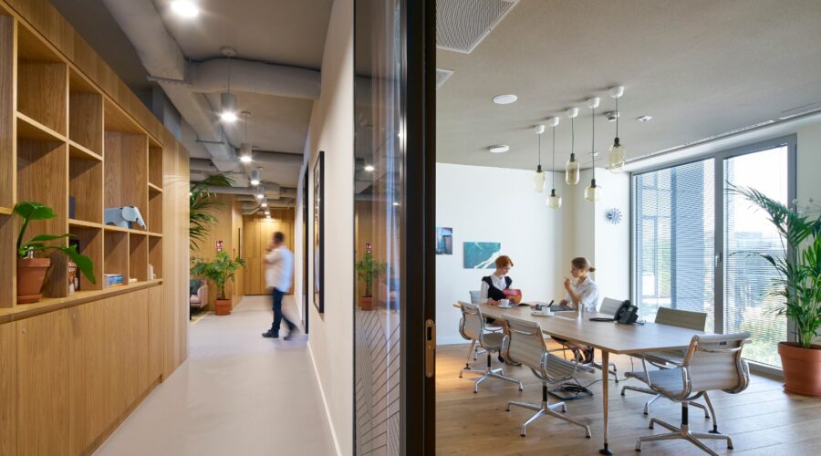 Coraz bardziej popularne w Polsce biura coworkingowe