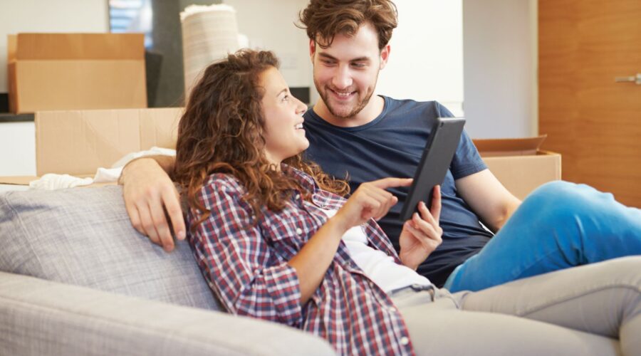 Praca zdalna i home office czyli własne biurko we własnym domu