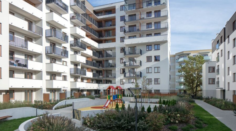 Powrót rynku do równowagi i stabilny poziom cen zachęcają Polaków do lokowania oszczędności na rynku mieszkaniowym