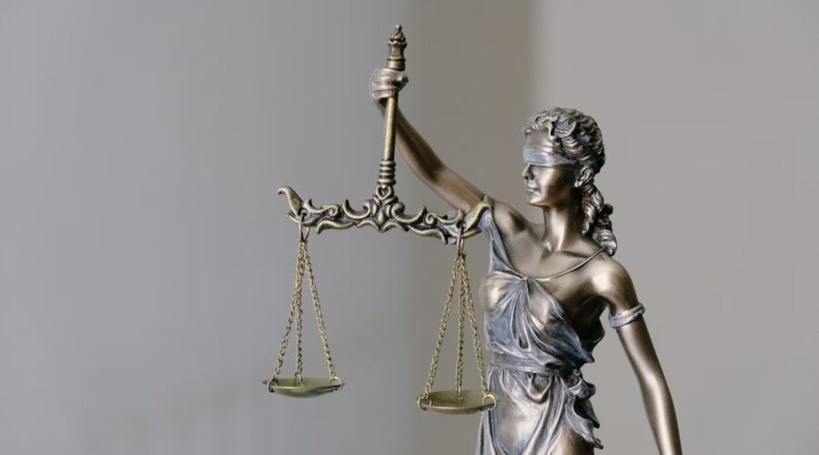 Rękojmia przy zakupie nieruchomości. Jak dochodzić swoich roszczeń?