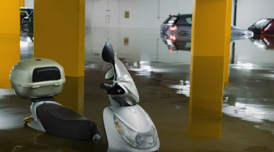 Jak chronić przed zalaniem podziemne hale garażowe, aby uniknąć kosztownych remontów? 